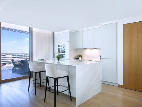 Choosing Between Modern and Traditional Kitchen Styles for Your Home